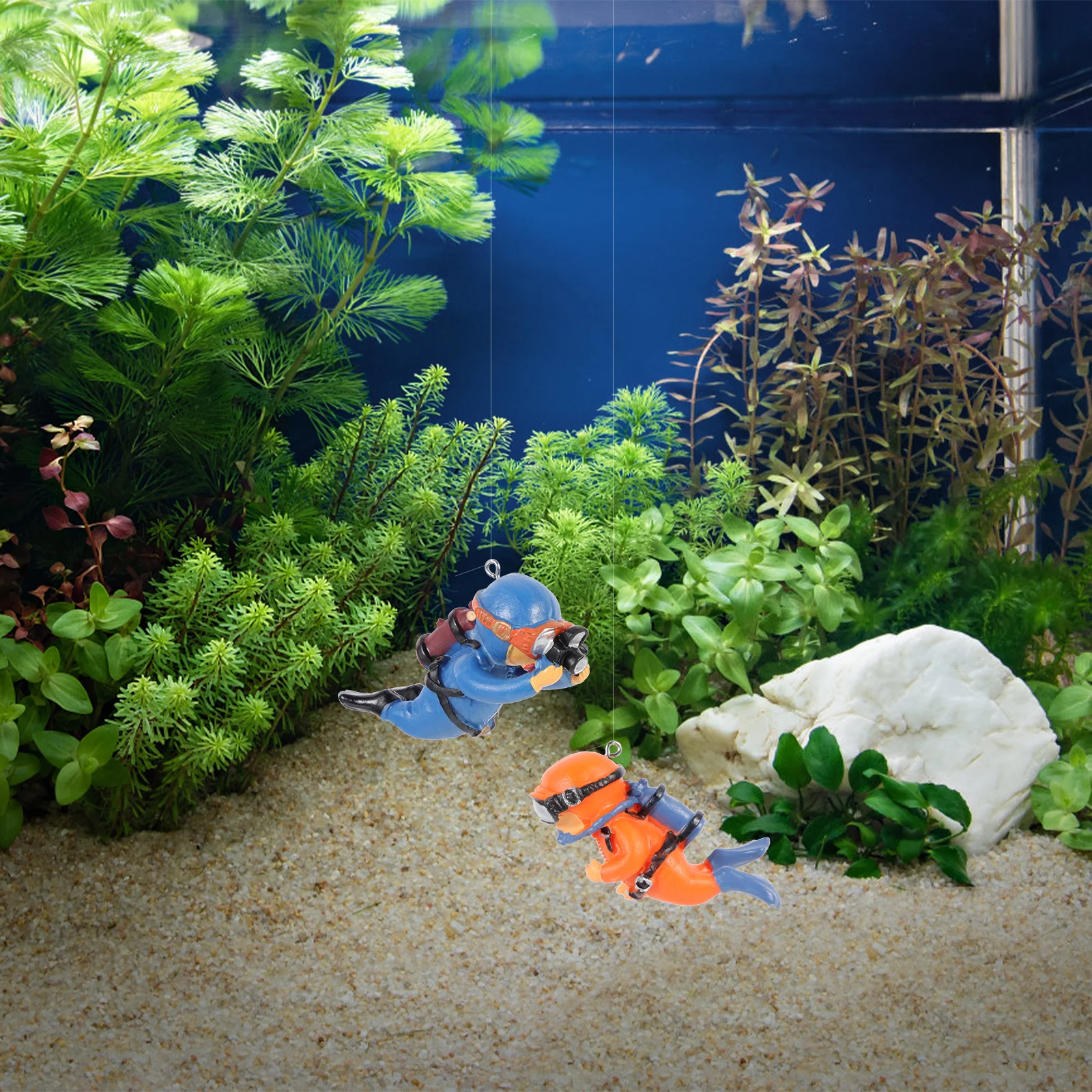 

2Pcs Diver Fish Tank Decorations Creative Floating Resin Ornaments Aquarium Landscaping Props Natural Lifelike Aquarium Decor