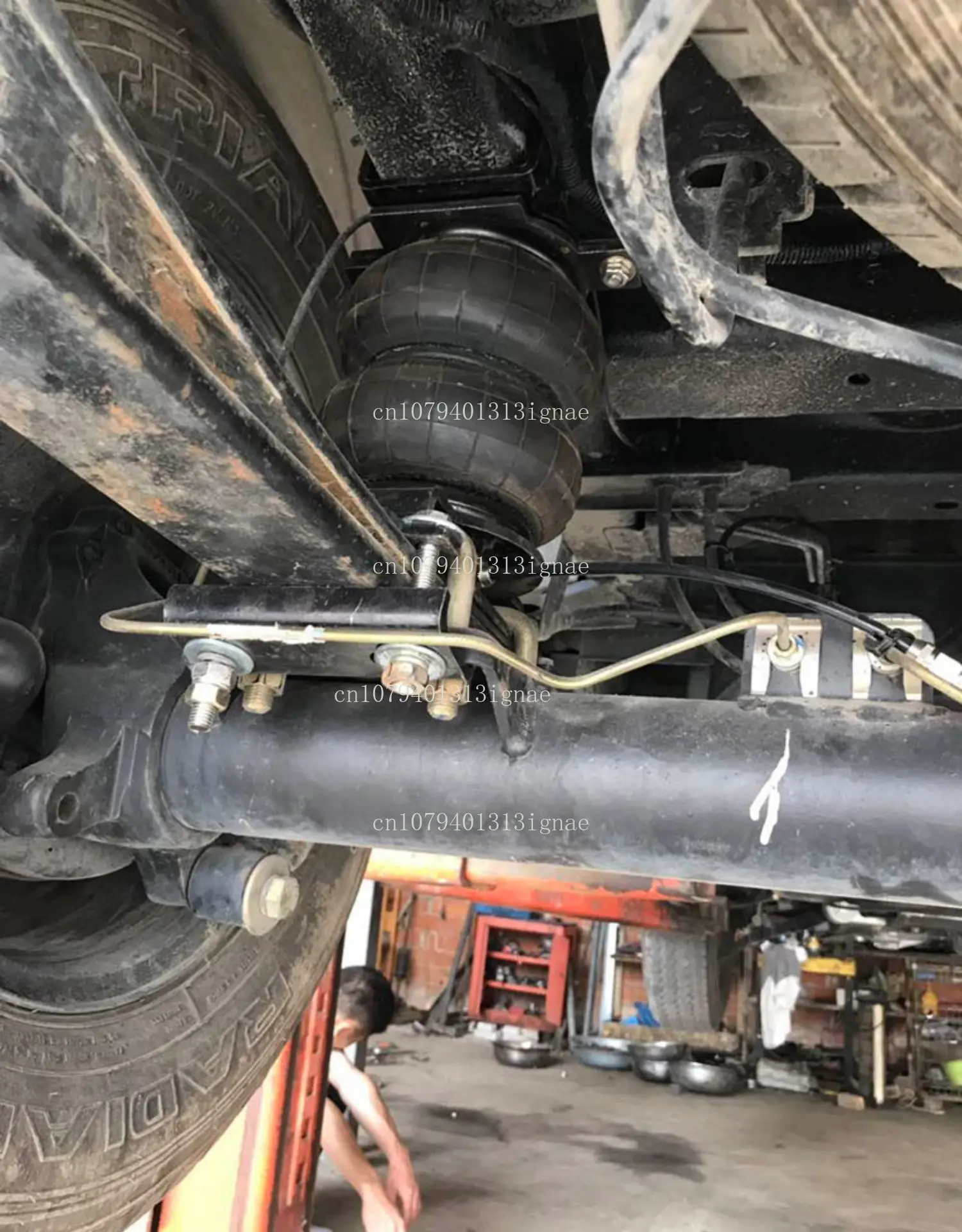 Car RV modification Adjustable chassis Air suspension Airbag Pneumatic shock absorption, spring air bag
