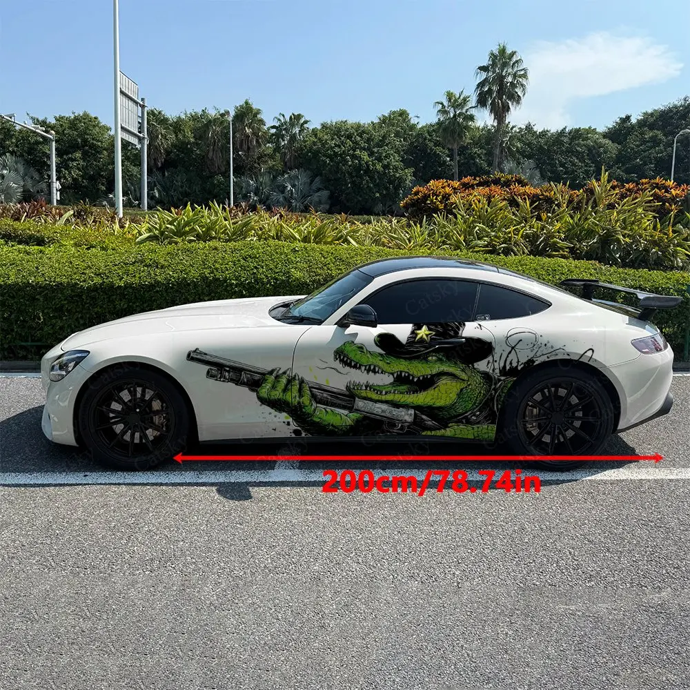 2pcs Green Spine Gunslinger, Durable, Fade-resistant, Enhance Vehicle Aesthetics With Bold Artistic Design Car Vinyl Wraps