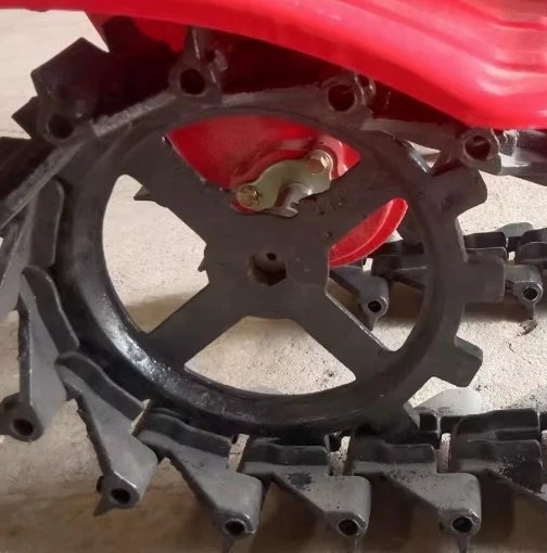 Hand Held Trenching And Fertilizing Micro Cultivator Self-propelled Chain Track Cultivator Double Chain Track Rotary Cultivator