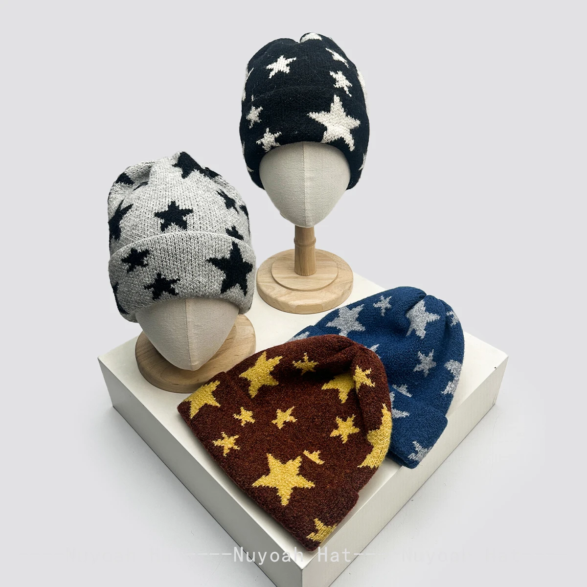 New Men Women Street Color Block Jacquard Stars Knitted Hats Warm Retro Fashion High Quality Beanies Outdoor Versatile Personal