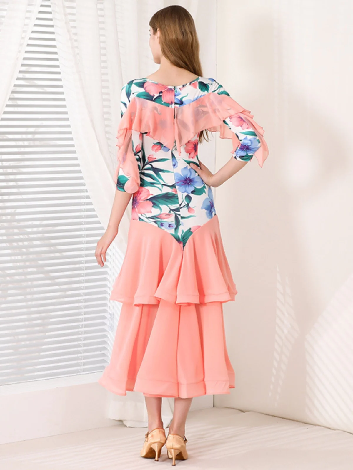 2025 ใหม่ล่าสุดผู้หญิงห้องบอลรูมเต้นรําชุดเต้นรําบอลรูม Waltz มาตรฐานเต้นรําชุดผู้หญิงห้องบอลรูมเครื่องแต่งกาย MY912