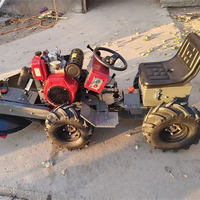 Multifunctional high-horsepower not afraid of lodging disc self-propelled lawn mower