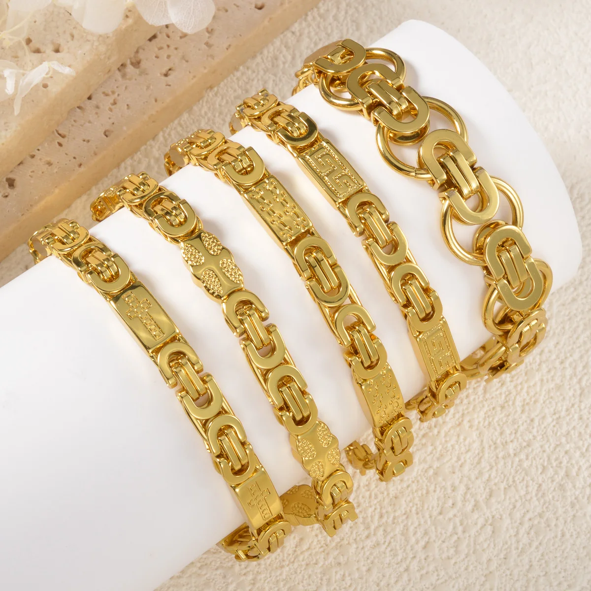 Men Gold Plated Chain Bracelet Hypoallergenic Byzantine Bangle Metal Jewelry Daily Occasion Gift for Male Boyfriend Father