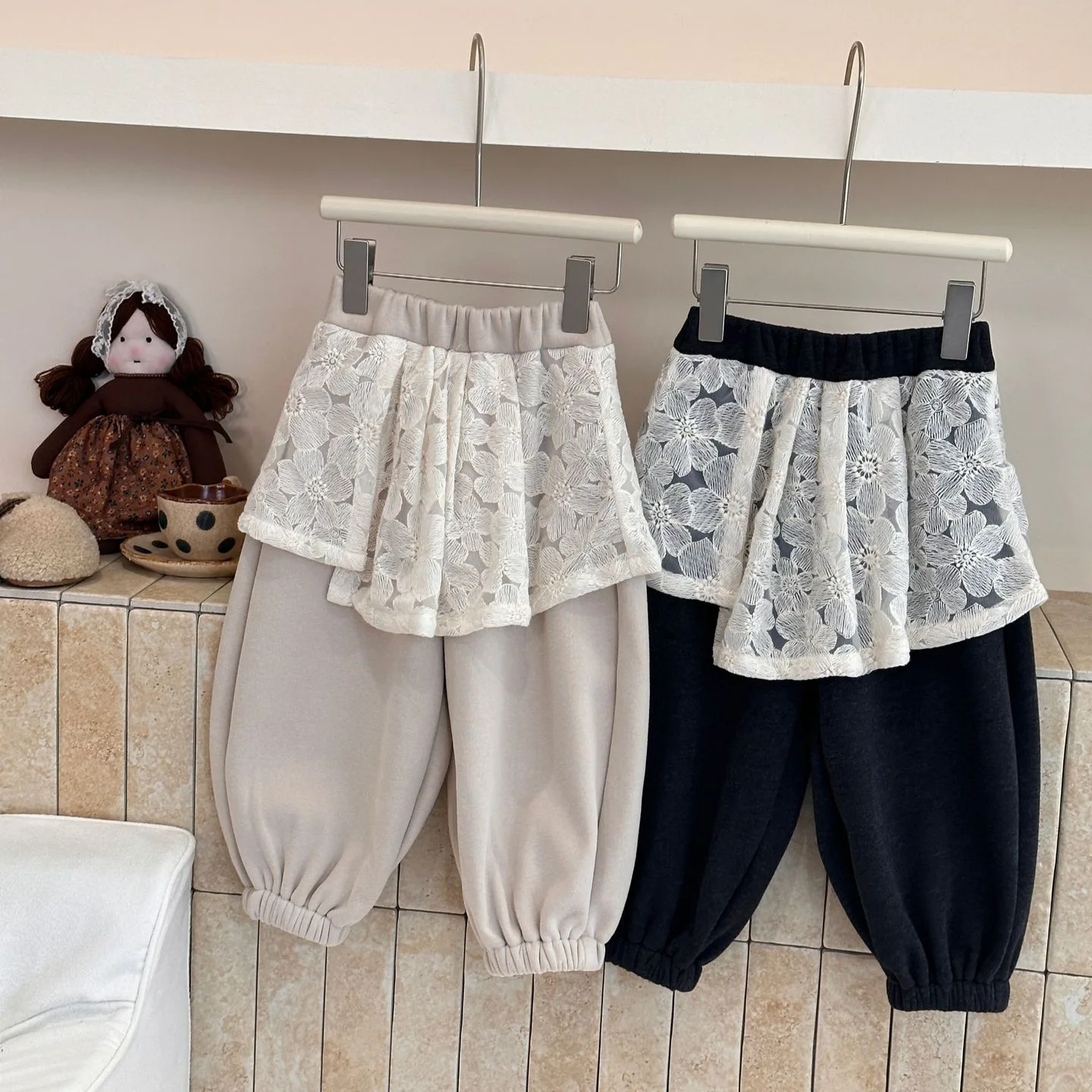 

Children's Clothing Girls Pants 2025 Autumn and Winter New Lace Skirt Knitted Pants Sweet and Cute Warm
