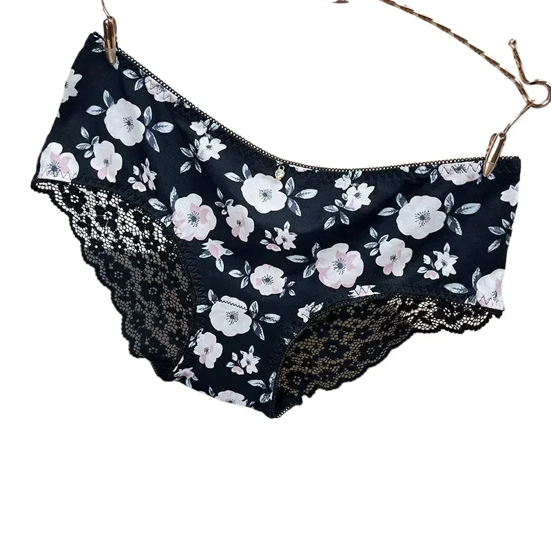 Japanese Version Silky Briefs Women Thin Underwear Mid-waist Bottoms Floral Cotton Crotch Triangle Pants Hollow Out Lace Panties