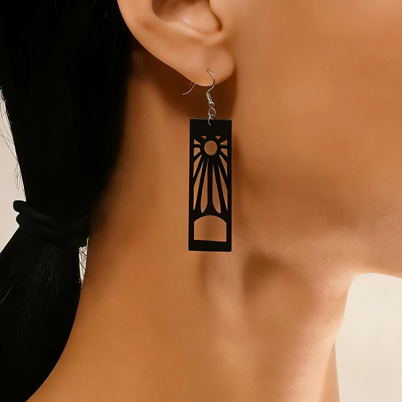 Marliwoo PU Leather Rectangular Dangle Earrings Art Deco Sun Radiant Hollow Cut‑out Silver‑toned Hook Women Party Drop Earrings