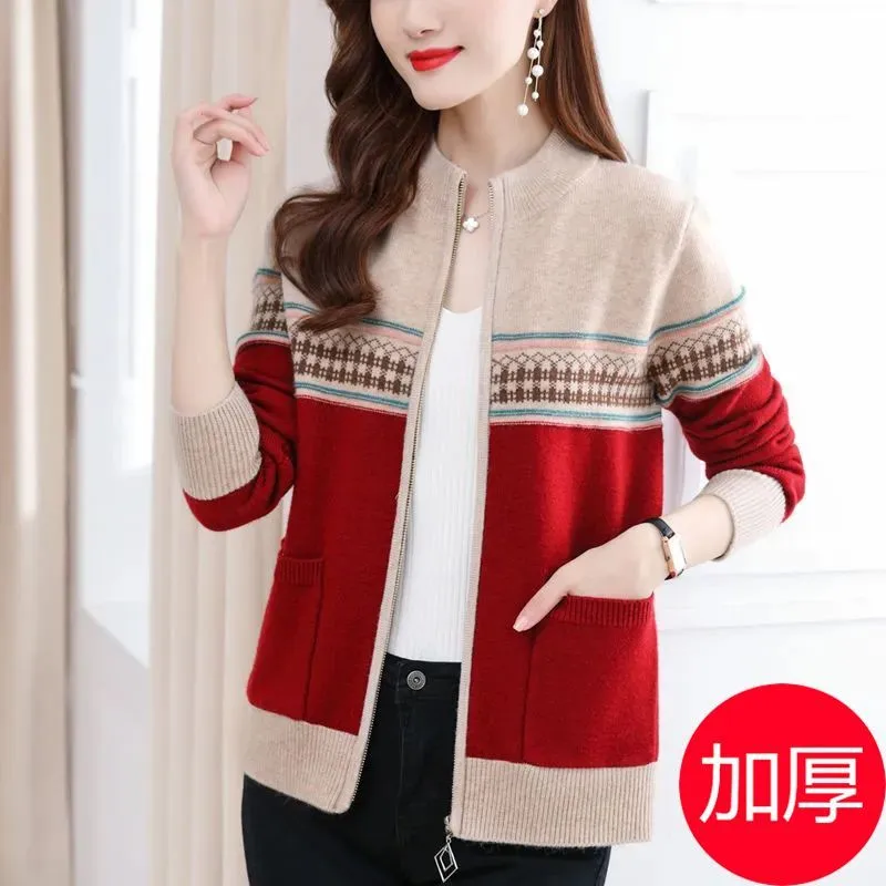February August Women's Knitted Cardigan Coat 2025 Spring Autumn Female New Striped Short Coat With Loose Sweater Jacket