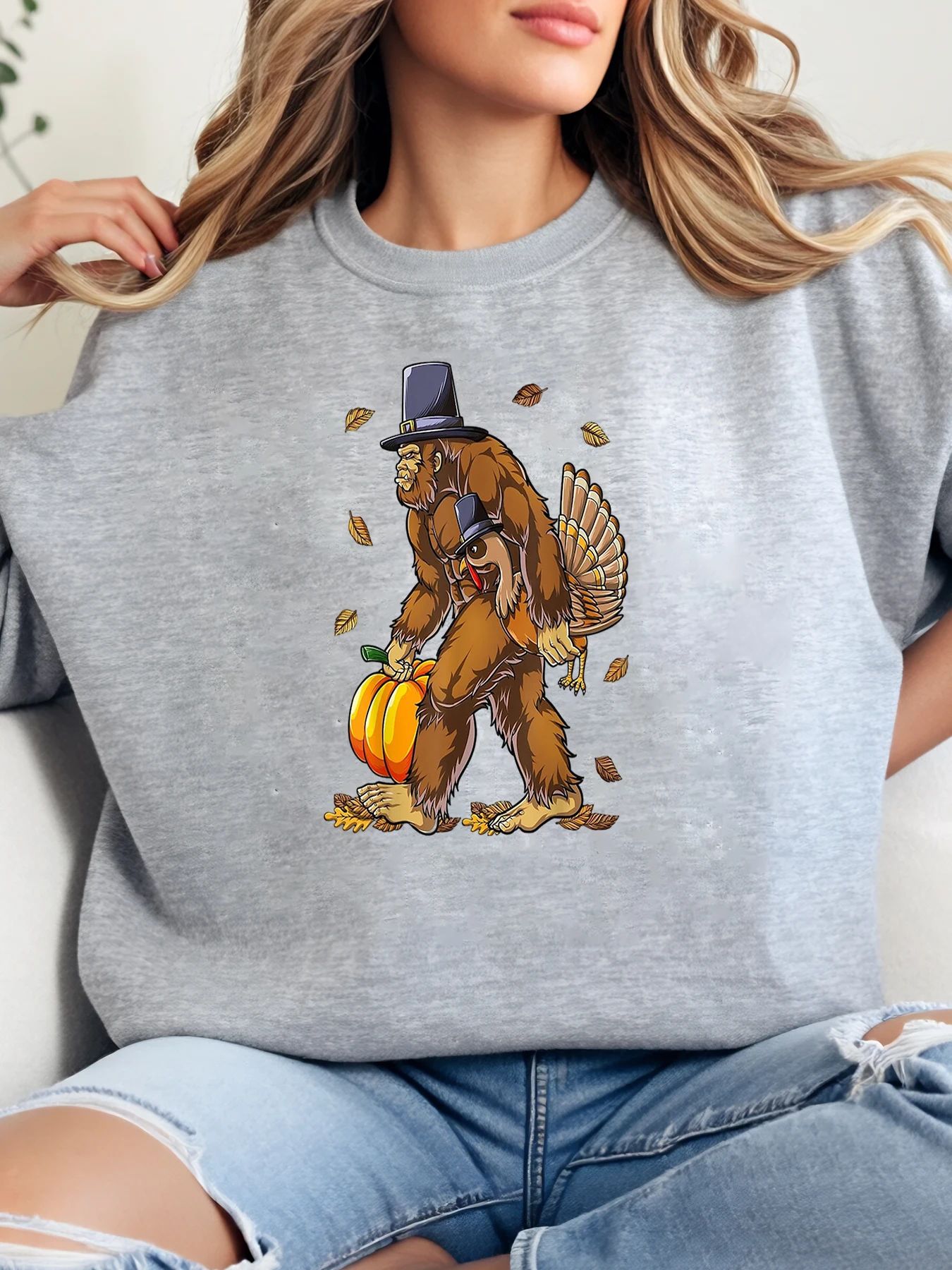 

Bigfoot Thanksgiving Turkey Pumpkin Print Crewneck Sweatshirt Women Casual Autumn Holiday Wear Gray Plus-Size