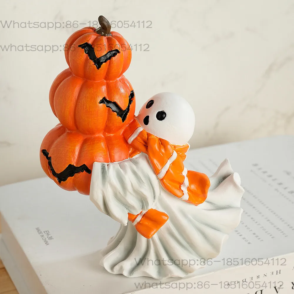European Cartoon Style Scarf Ghost Hug Pumpkin Resin Ornament Home Living Room Decoration