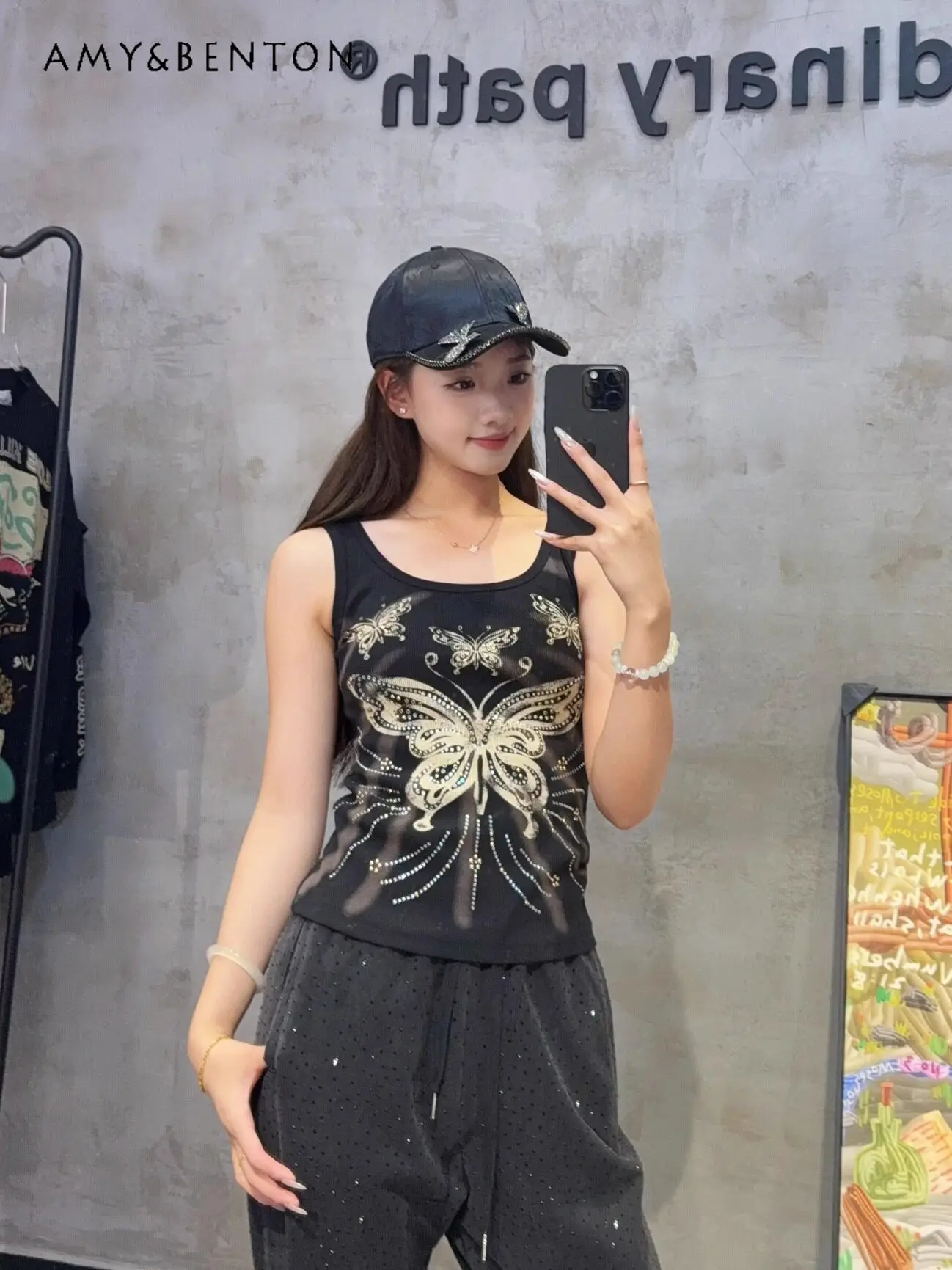 

Summer New American Dark Street Style Sweet and Cool Women's Black Butterfly Hot Diamond Slim Daily Short Sling