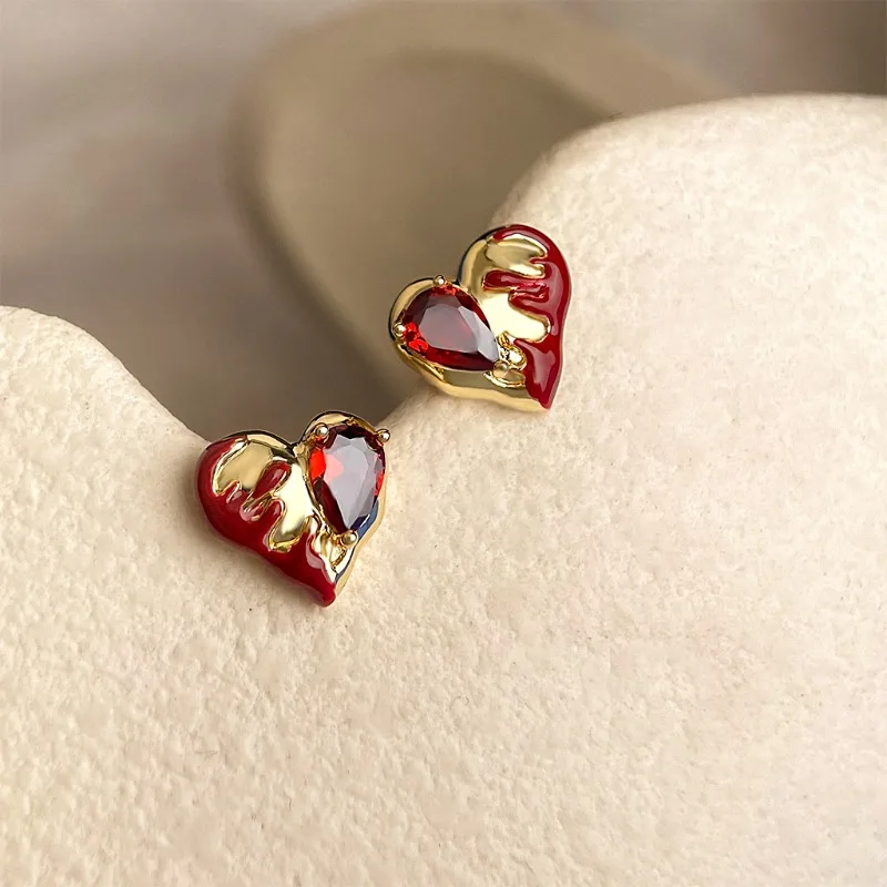 

Ins Liquid Melting Heart Earrings Red Enamel Drip Gothic Punk Niche Jewelry Gold Plated Zircon Studs for Women