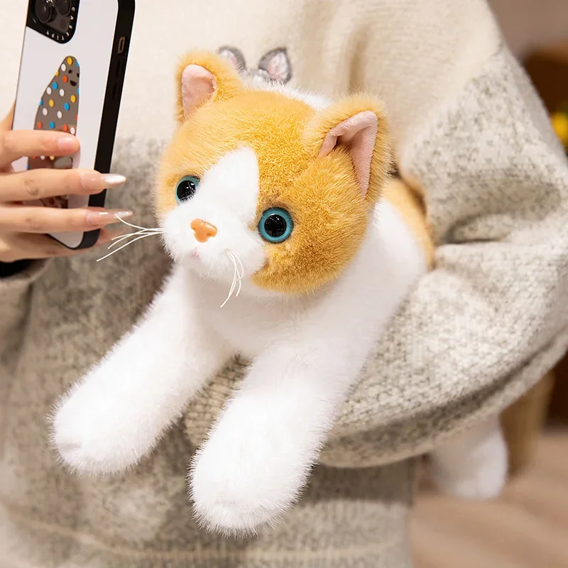 

New Kawaii Lazy Kitten Plush Toys Handmade Fluffy Lying Prone Pose Cat Doll Cute Room Office Party Decor Frirnds Family Gift