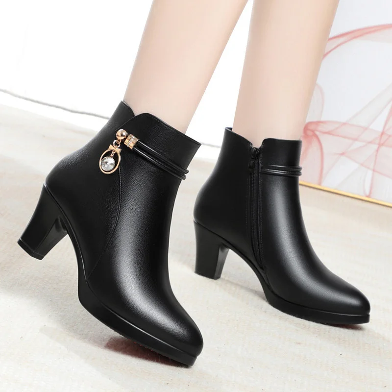 Autumn Winter New High-heeled  Women\'s Thick-heeled Short Ankle Boots Versatile Non-slip High Heel Warm Plush Snow Boots