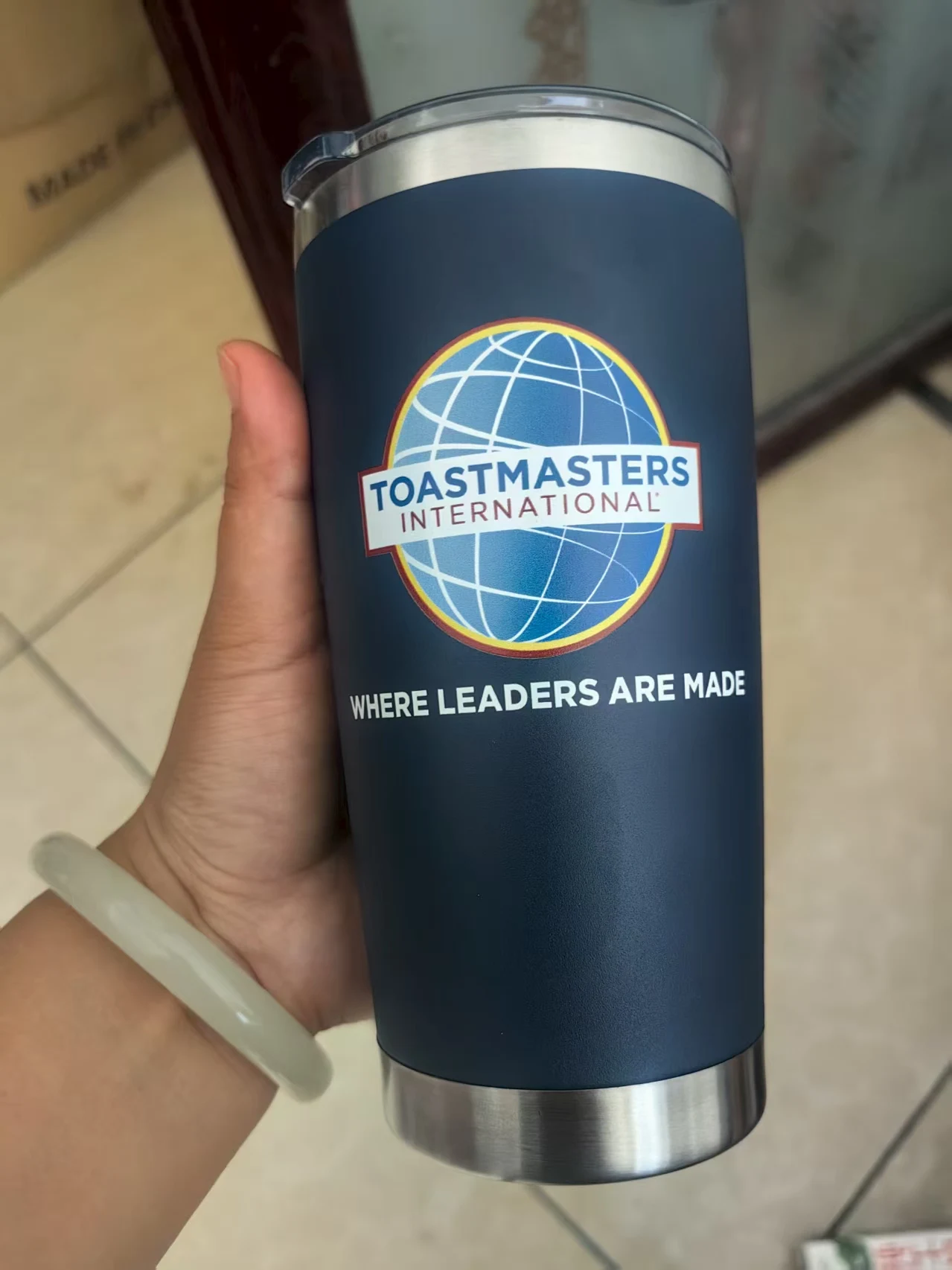 شعار صورة صورة هدية رائجة البيع الفولاذ المقاوم للصدأ شعار مخصص البهلوانات أكواب القهوة القدح بكميات كبيرة 20 أوقية أكواب السفر سيارة #3