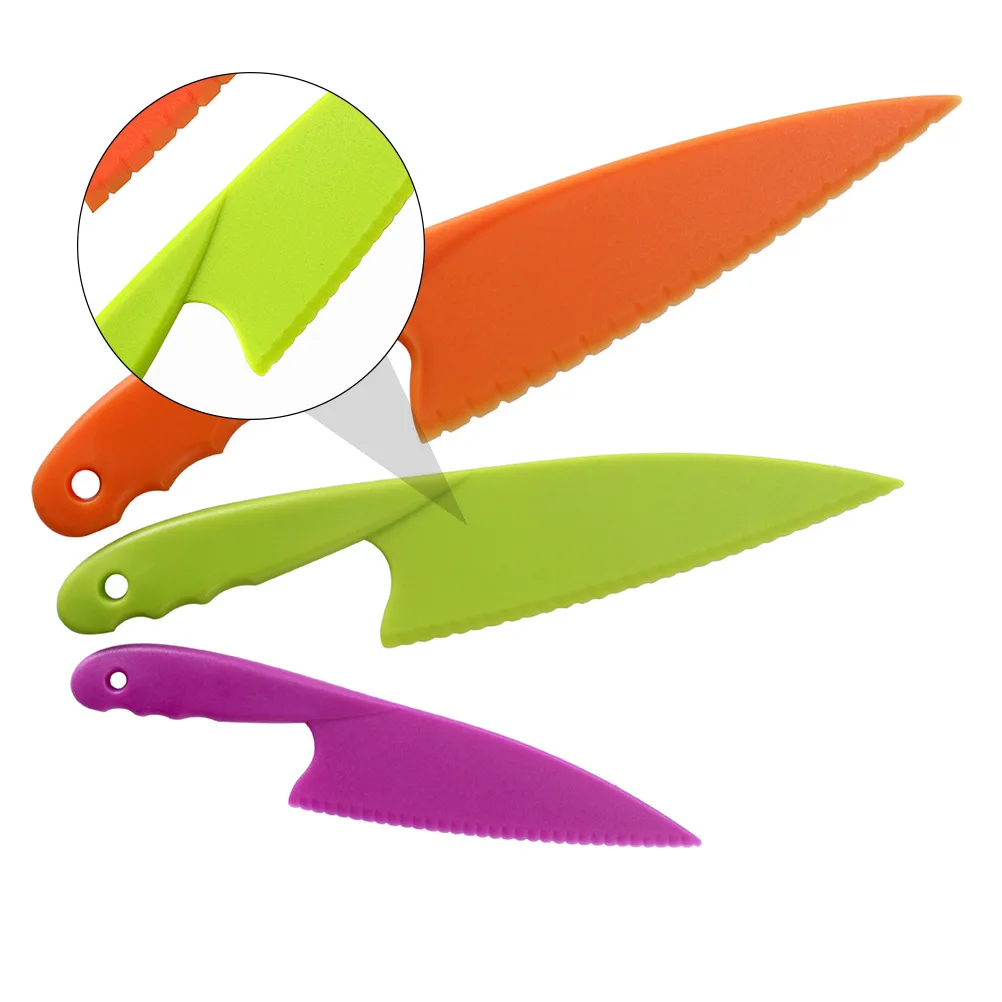 

Plastic Fruit Knife Set 2 Sets Kids Safe Knives Cutting Board Non Slip Bright Color Storage Vegetable Meat Fish Kitchen Knives