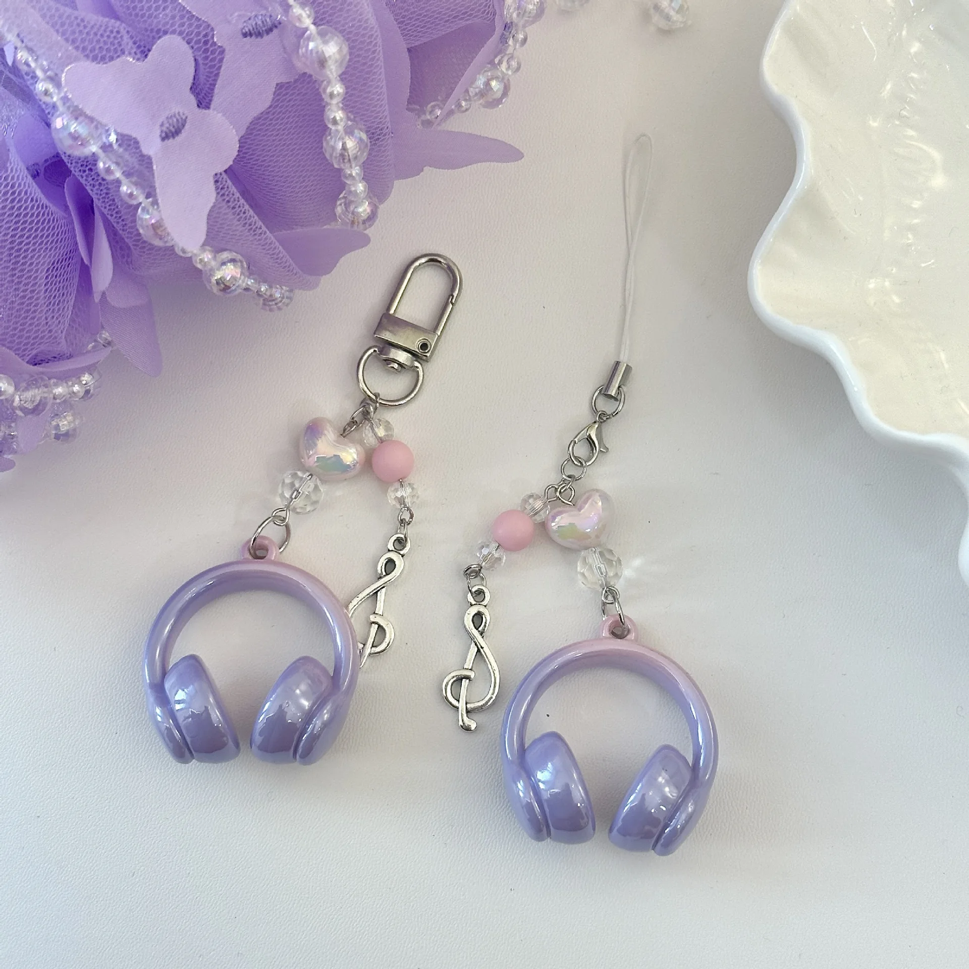 2025 Anti-loss Earphone Leash Kawaii Headphone Shaped Y2k Retro Carabiner Keychain For Backpack Student Aesthetic Accessory Gift