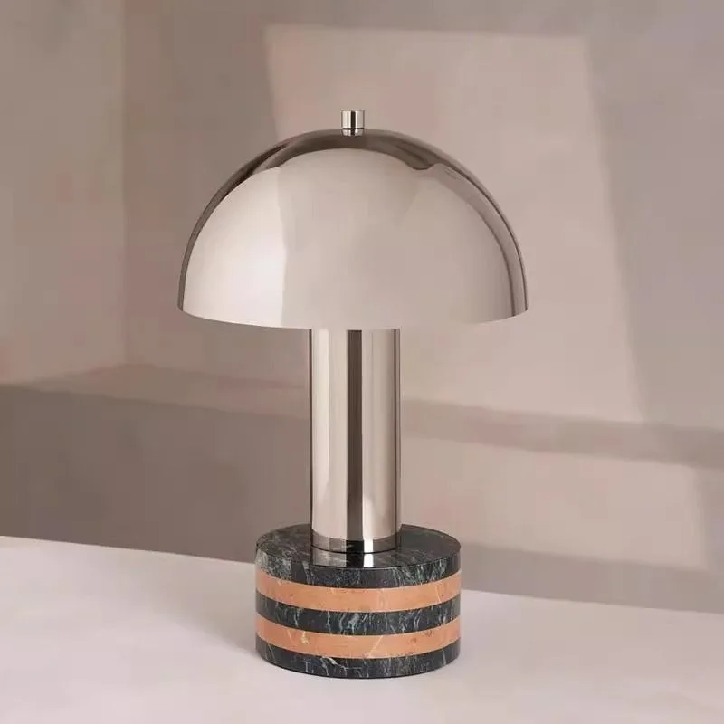 Nordic light luxury desk lamp, creative and personalized new bedroom bedside lamp, modern simple villa study mushroom lamp