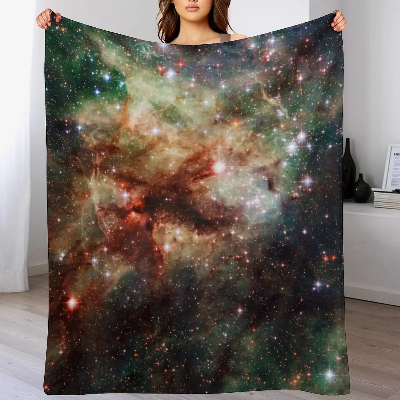 The Tarantula Nebula Throw Blanket Decorative Beds Loose Beach Furrys Blankets