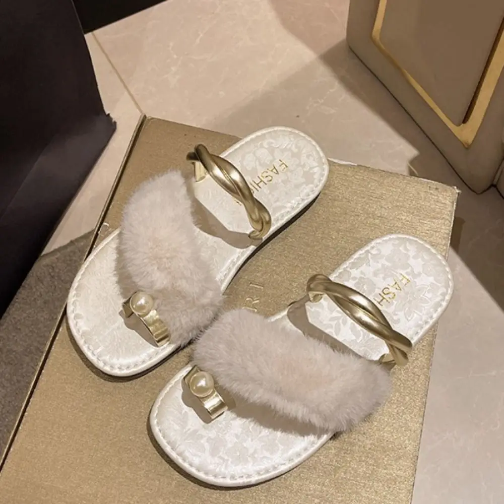 Unique French Plush Slippers Fluffy Pearl Flat Flip-flops Anti-slip Open-toed Plush Sandals Slippers Streetwear