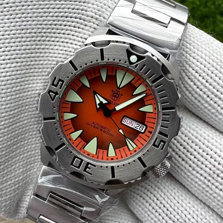 STEELDIVE Men Automatic Watch Sport Mechanical Wristwatch Diver 20ATM Waterproof C3 Luminous Sapphire Mirror NH36 Monster Dial