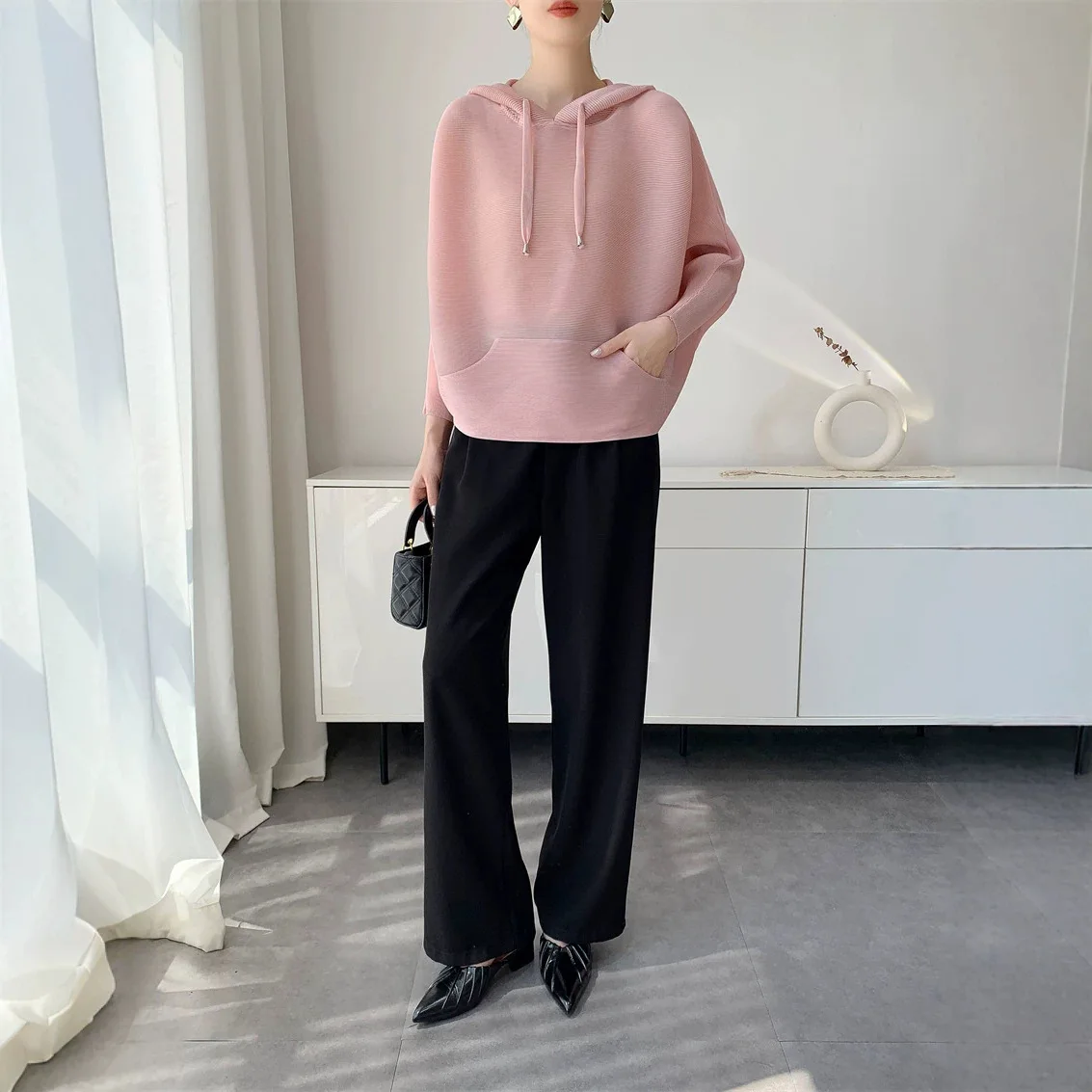 Miyake-Stil Plissiertes Modisches und Vielseitiges Casual-Oberteil, Lässiges und Entspanntes Hochwertiges Design, Locker und Schlank Geschnittenes Kapuzentop