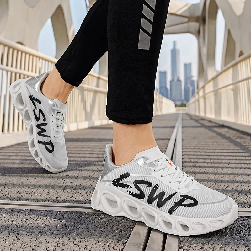 Herren-Laufschuhe, Tennisschuhe, koreanischer Stil, trendige Herren-Sportschuhe mit dicker Sohle und hohlem Design, atmungsaktives Mesh-Material, abriebfest, stoßdämpfend, für den täglichen Gebrauch, lässige Laufschuhe für Herren. – Detail 18