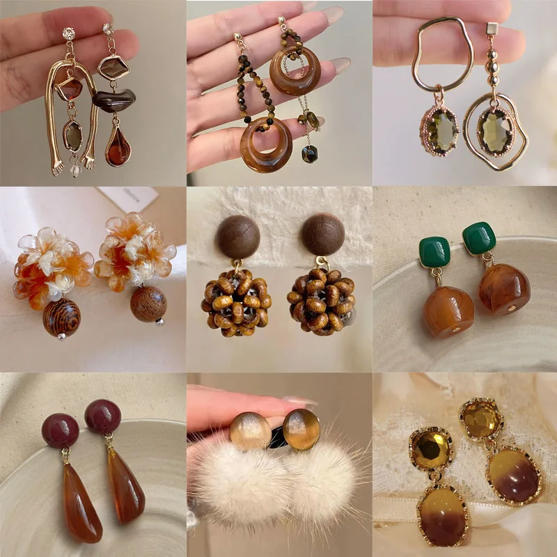 Vintage Maillard Coffee Tone Clip on Earrings for Non Pierced Retro Style Brown Resin Tiger Eye Stone Artistic Women Ears Clips