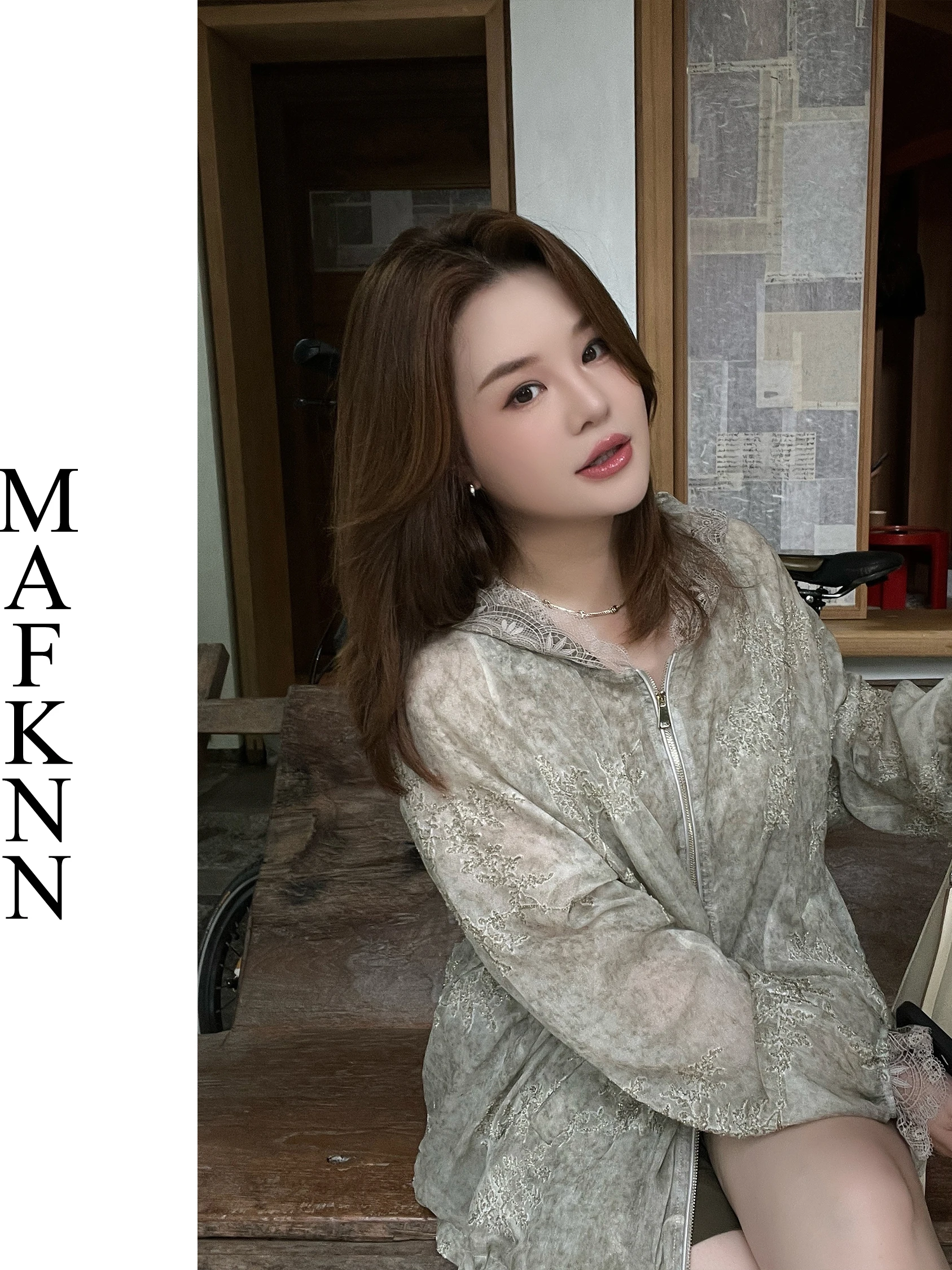 

Модная летняя женская верхняя одежда больших размеров JiJi Private Collection: куртка с капюшоном на молнии для защиты от солнца MK12555