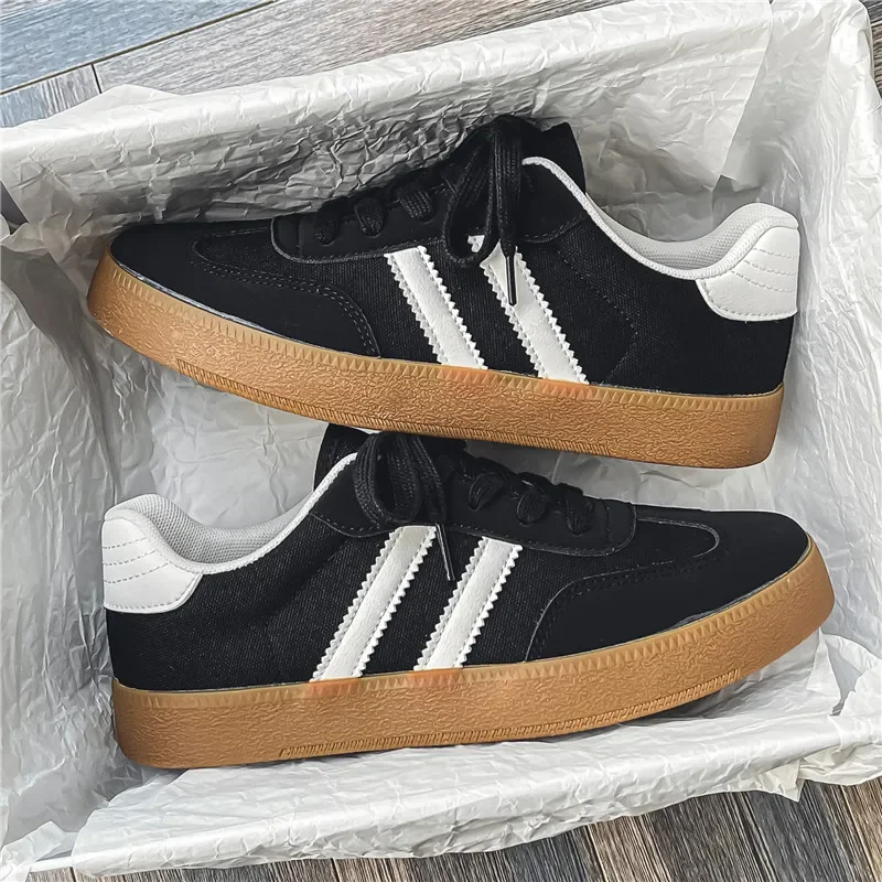 

Men's Casual Sneakers Fashion Retro German Training Shoes New Lace-up Lightweight Comfortable Sports Shoes for Men Running Shoes