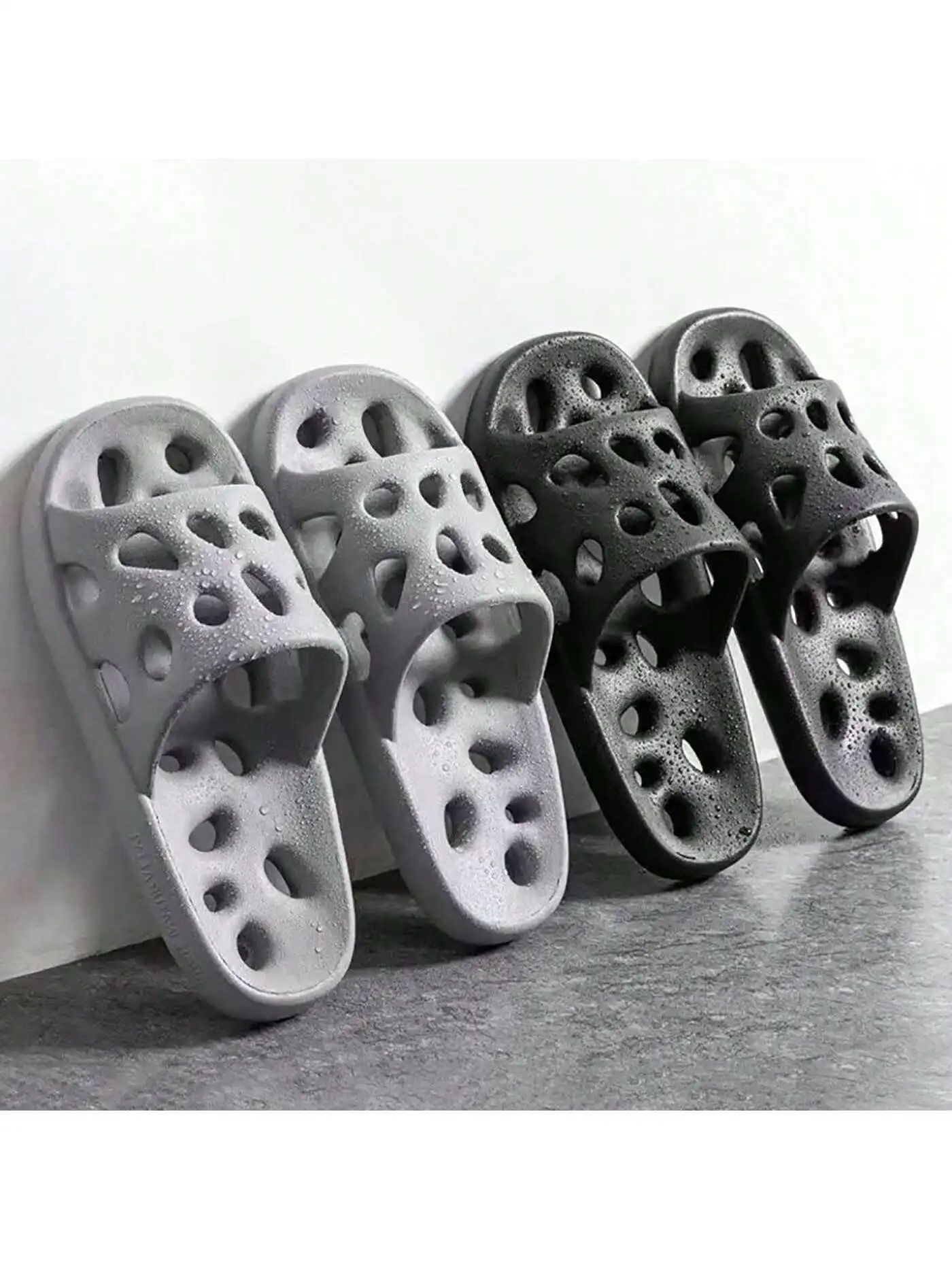 Bathroom Slippers Women Leaking Sandals Cheese Slides Summer Eva Shoes For Men Soft Anti-Slip Flip Flops Couples Indoor Slipper