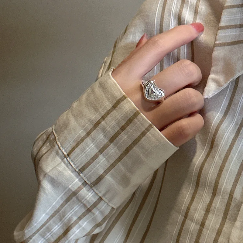 

S925 Sterling Silver Simple Sweet Cool Heart Texture Ring Japanese Korean Love Design Ins Wind Wedding Engagement Gift