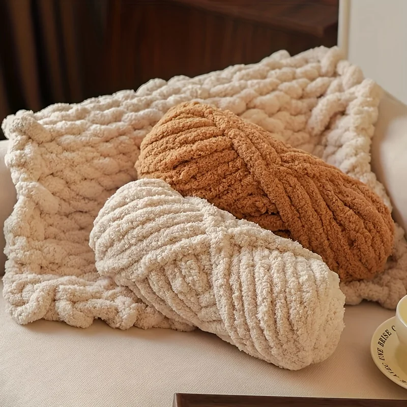 خيوط شانيل جامبو 500 جرام من القطيفة للغاية! مثالية للبطانيات والأوشحة وأسرة الحيوانات الأليفة. ناعمة ورقيقة بشكل فاخر. احصل علىك الآن!