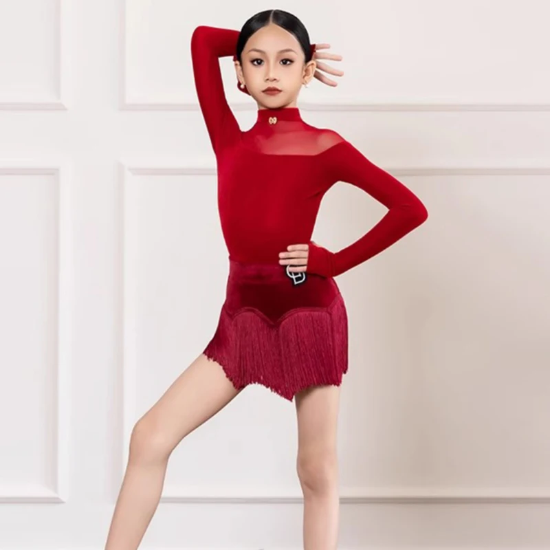 مجموعة أزياء أداء الرقص اللاتيني للأطفال على شكل حرف X من القماش الشبكي بأكمام طويلة وتنورة شرابة باللون العنابي للامتحانات الفنية ملابس الرقص