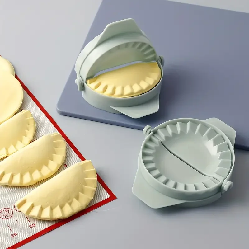 Kitchen Dumpling Maker Wrapper Presser Manual Dumpling Skin Mold Machine Ravioli Maker Press Pastry Maker Kitchen Gadgets