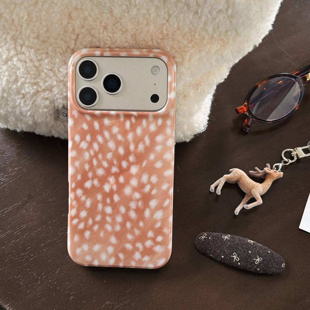 Niedliche Handyhülle mit Hirschmuster und Anhänger für iPhone 18 17 16 15 14 Pro Max 13 17Pro 17pm 16Pro, weiche, stoßfeste Rückseite