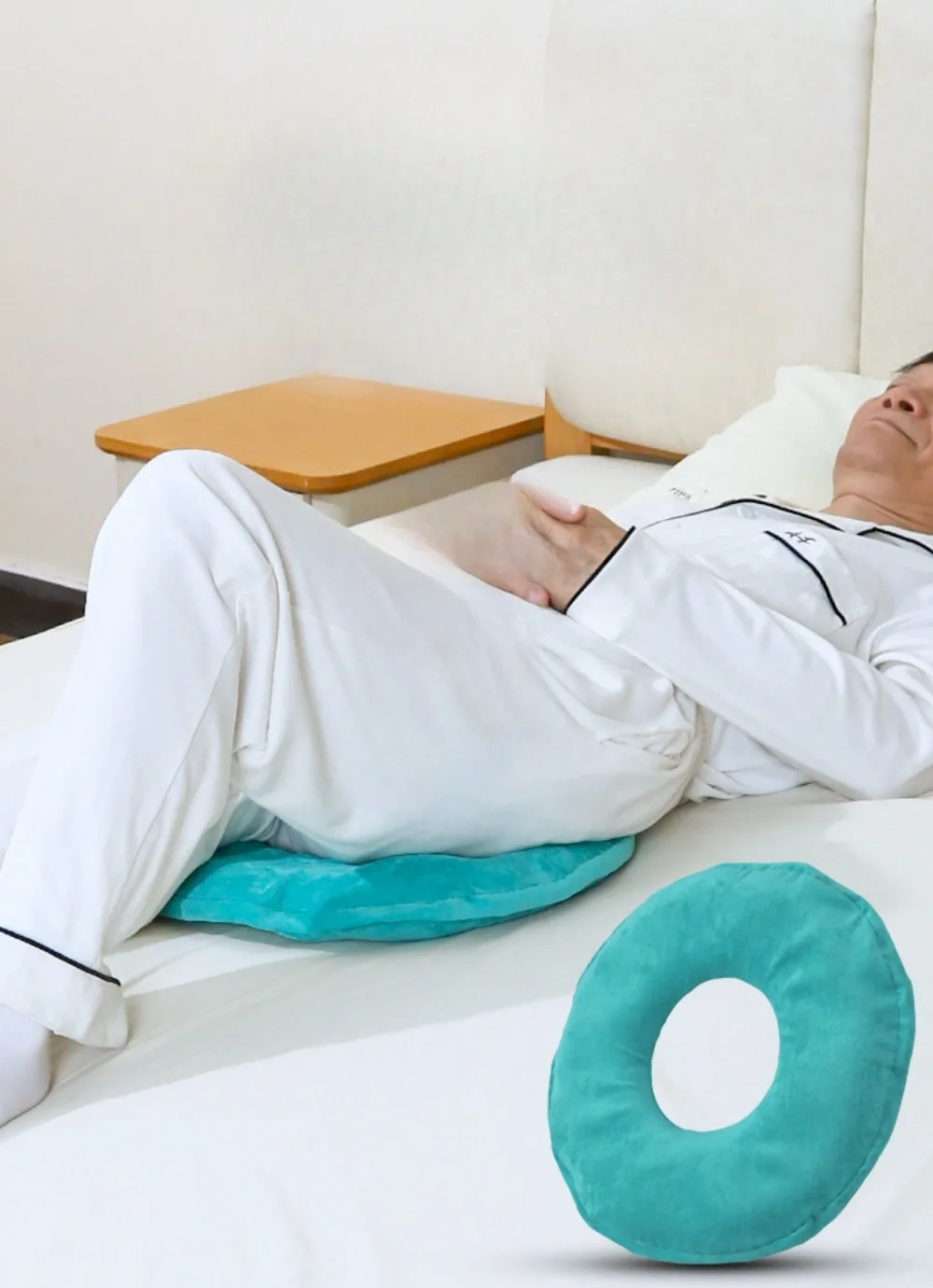 Elderly Lying in Bed for A Long Time Bedsores Prevention Cushions To Prevent Pressures Sore Gasket Paralyzing Sick Person's Butt