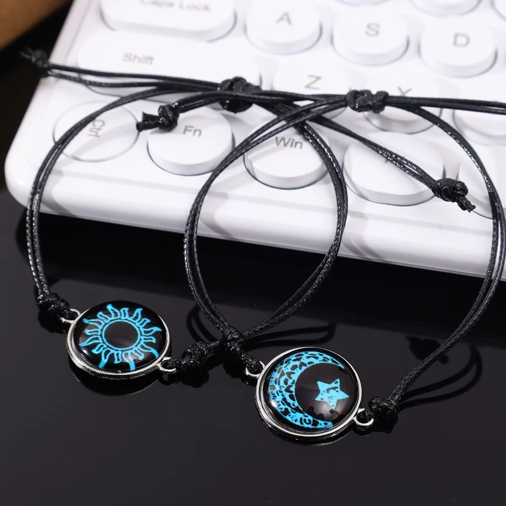 مضيئة الشمس القمر زوجين أساور يتوهج في الظلام مطابقة الحب سوار رومانسية Gif للأصدقاء قابل للتعديل بو حبل سوار