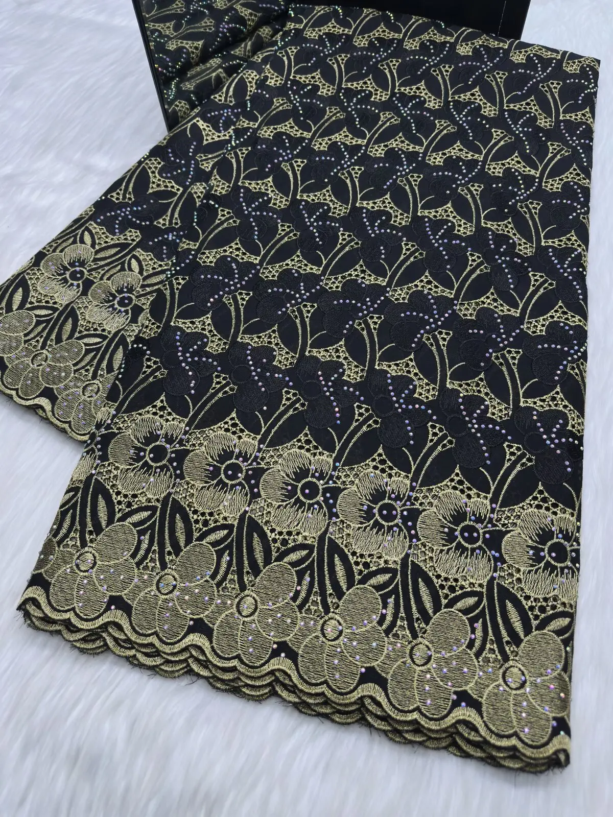 

2026 New African Swiss Voile Dry Cotton Lace Fabric 5 Yards Nigerian Embroidery Lace Fabric With Stones For Women Party Dress