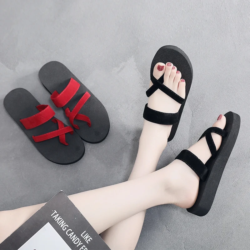 Ladies Slippers Outdoor Light Weight Cool Shoes Ladies Flat Flip-flop Black Non-slip Basic Home Sandals Pantuflas Mujer 2024