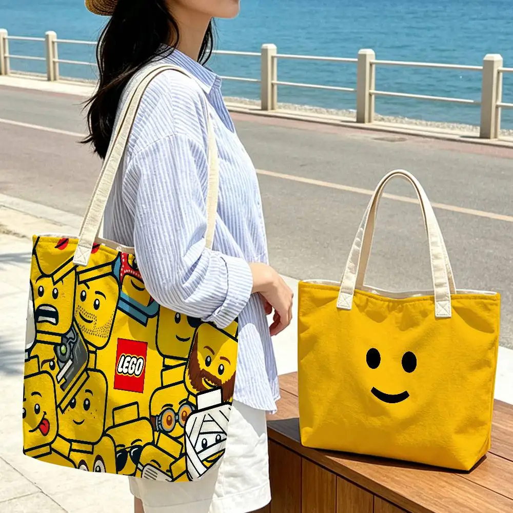 Classic Building L-Lego pattern printed canvas tote bag, suitable for daily use, shopping, school, and travel