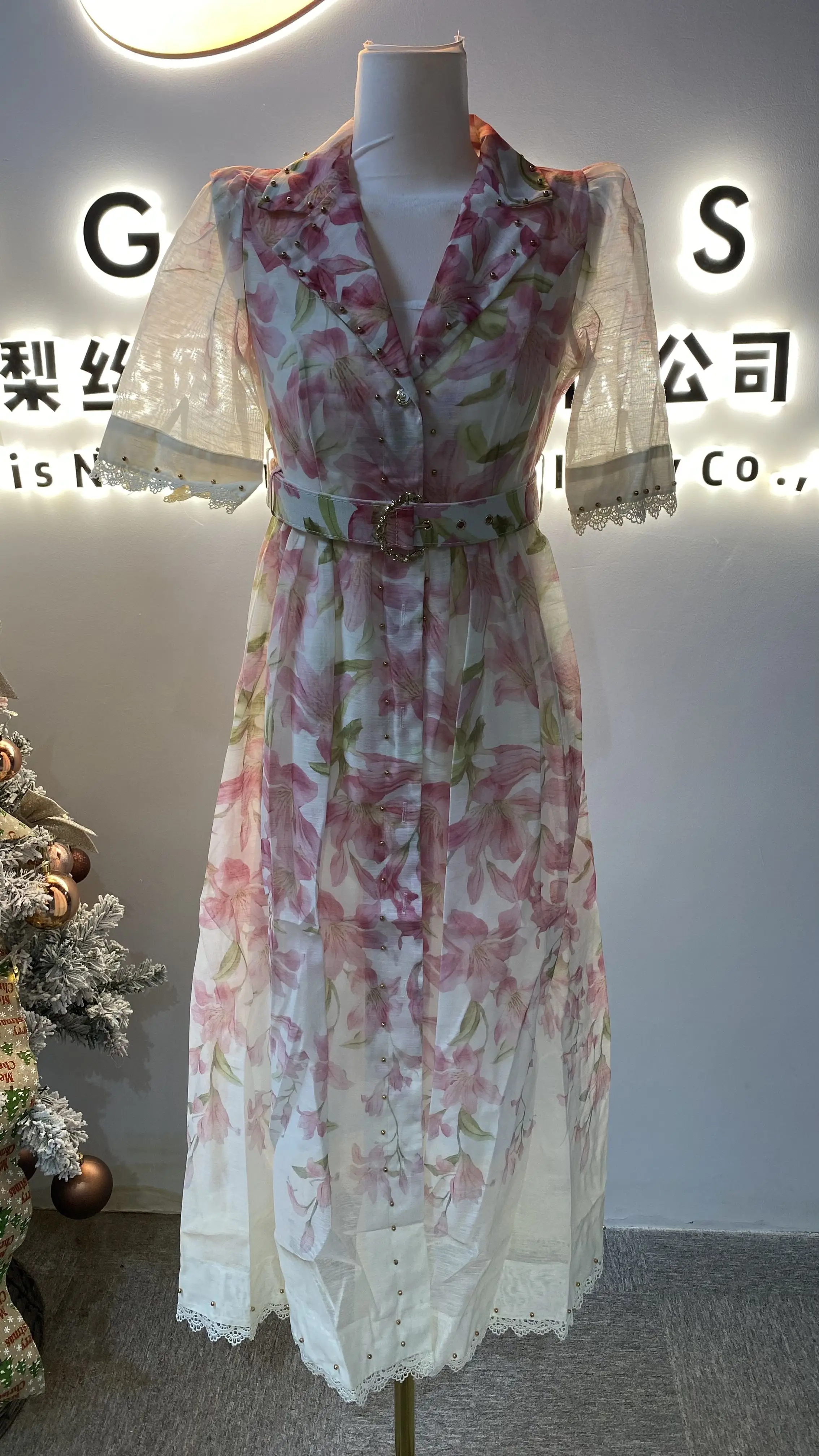 

Fashion long-sleeved pink printed dress female v-neck high waist lantern sleeves 2025 spring and summer new female-GZMM479