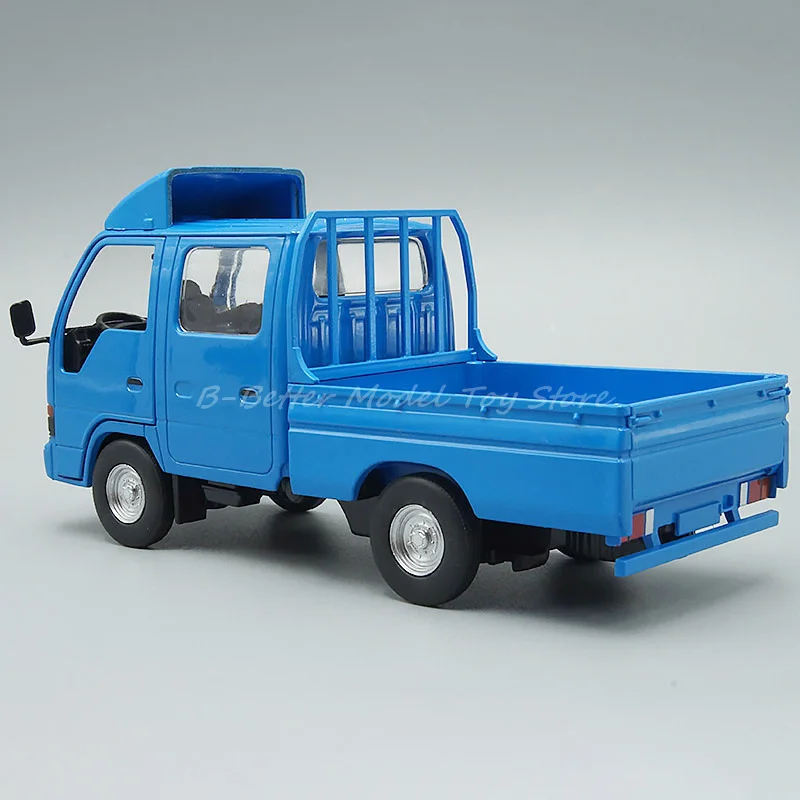 1:32 Diecast Car Model Toy Isazu Light Truck Goods Vehicle Pull Back With Sound & Light