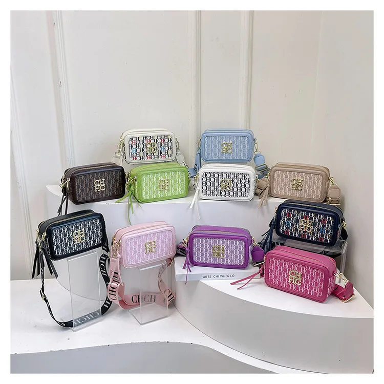 

Модный женский комплект сумок: кроссбоди и наплечная сумка 2026 года – новая стильная сумочка с минималистичным дизайном, универсальный тренд