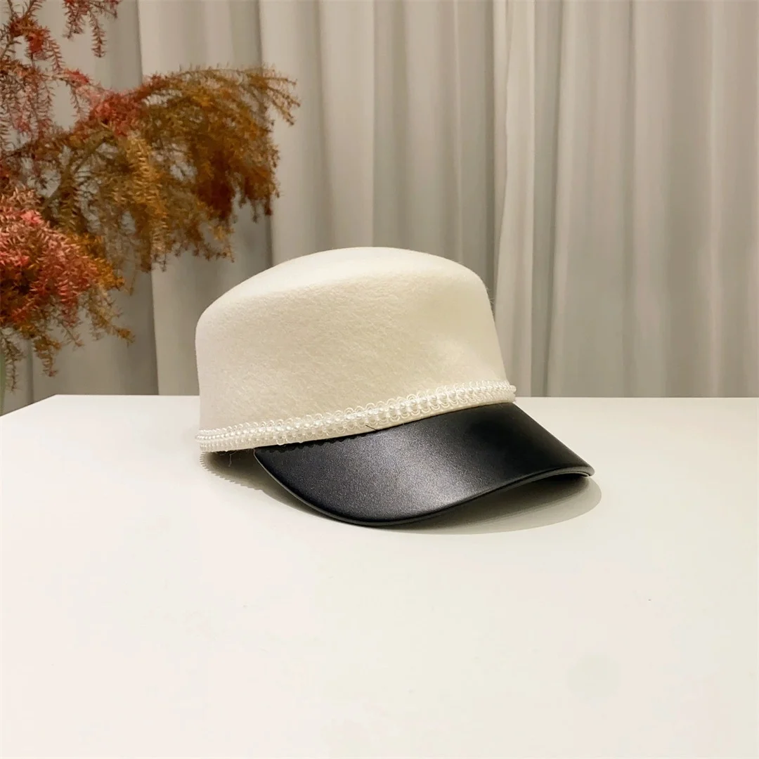 Casual Leather-Brim Baseball Caps, Pearl-Embellished Equestrian Hats, British-Style Riding Hats, and Vintage Baseball Caps