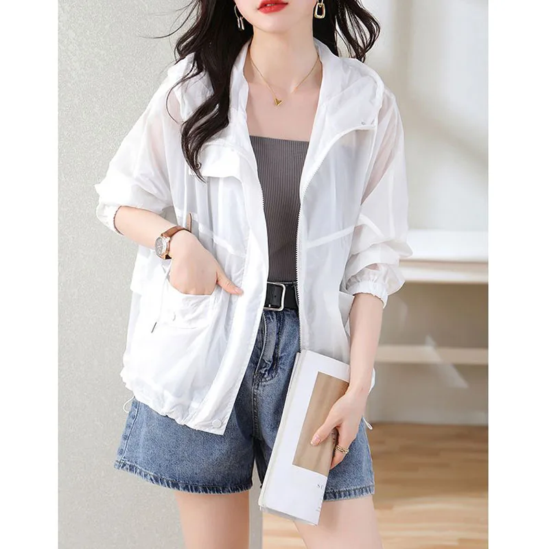 2026 Summer Women's Spring s Korean Style Windbreak Slim Sunscreen Clothing White Hooded Coat Zipper Femme Thin
