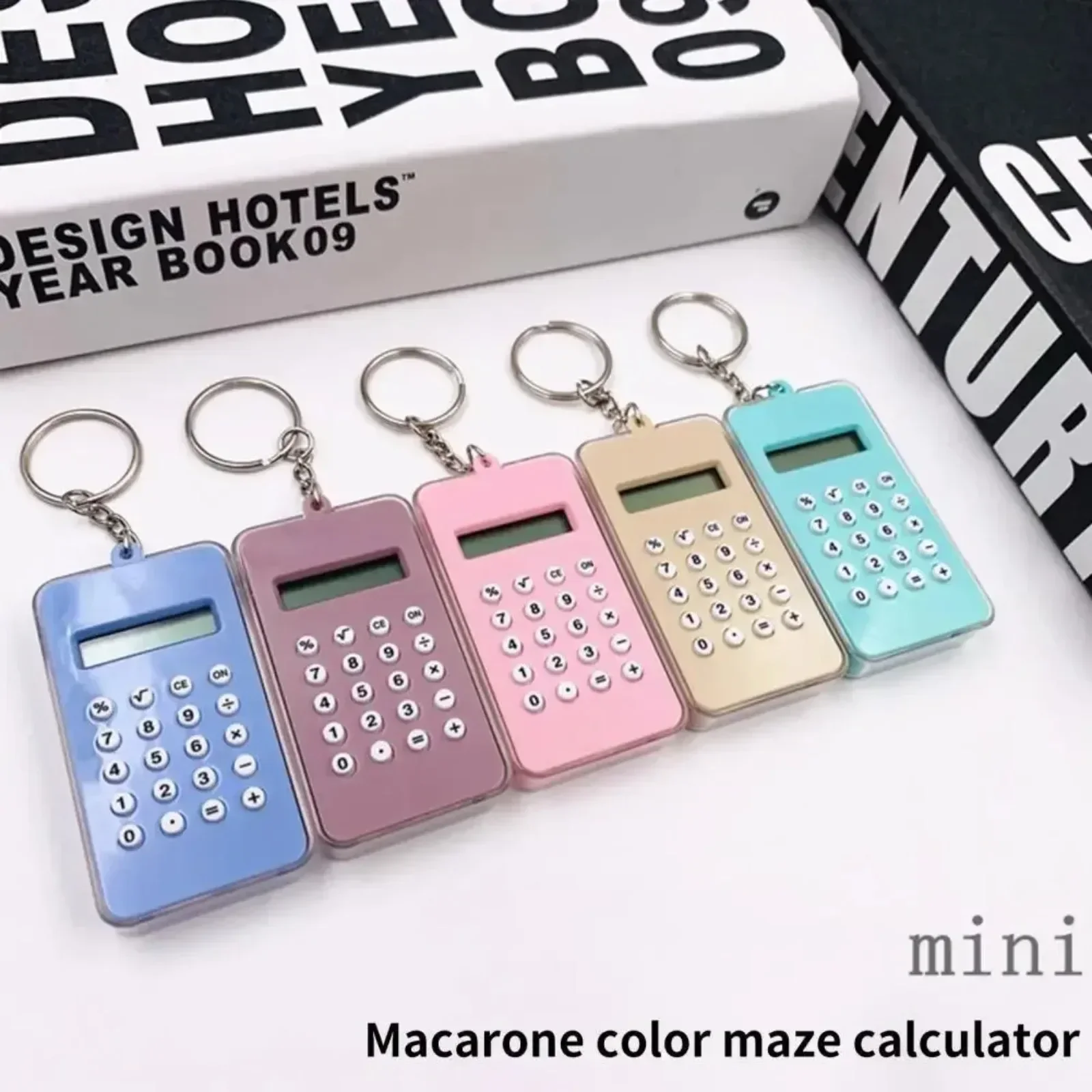 Mini calculadora portátil Kawaii de bolsillo, pantalla Digital ligera, llavero pequeño bonito de dibujos animados, calculadora, suministros de oficina