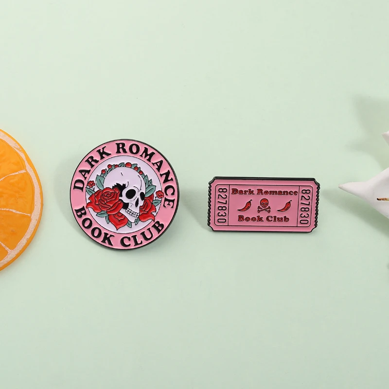 Темная-романтическая-книга-Общество-эмалированная-булавка-брошь-с-черепом-и-розой-лацкан-субкультура-темный-эстетический-значок-на-рюкзак-ювелирные-аксессуары