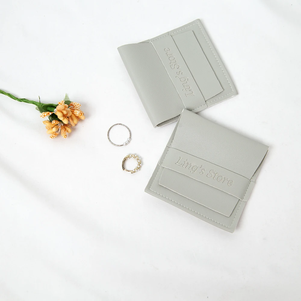 50/100 шт. индивидуальный логотип 8x8 см, серая сумка из искусственной кожи, кольцо, серьги, браслет, кулон, ожерелье, органайзер, подарочная сумка, свадебные сувениры