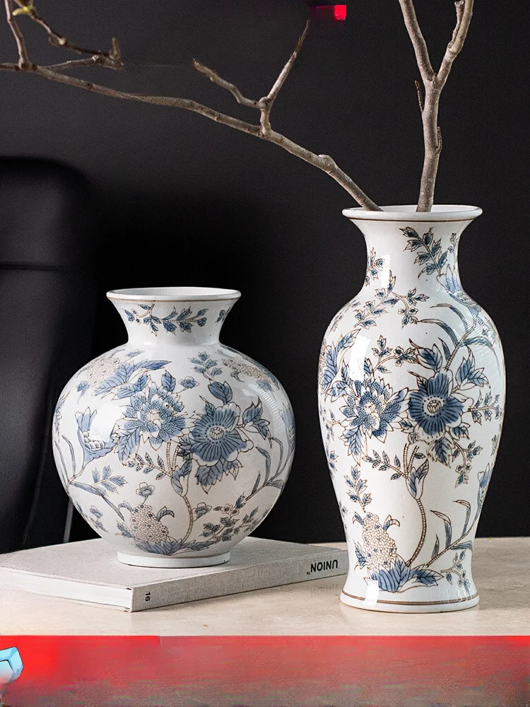 New Chinese blue and white porcelain vase Song Dynasty aesthetic ornament retro ceramic flower arrangement high-end living room